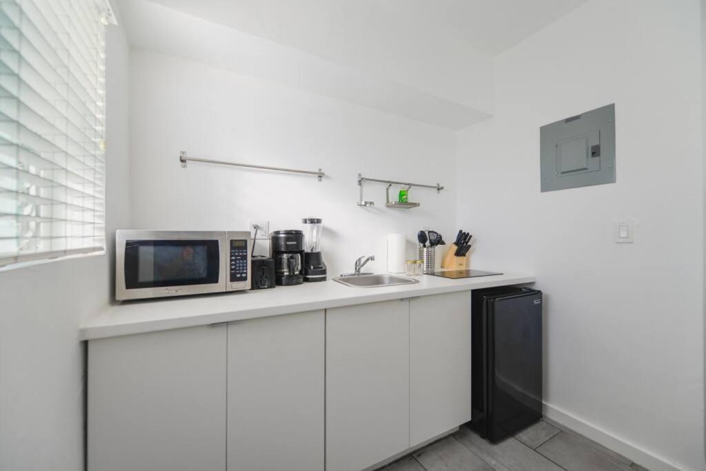 Wonderful Studio Residence 15 Min From The Beach Miami Bagian luar foto